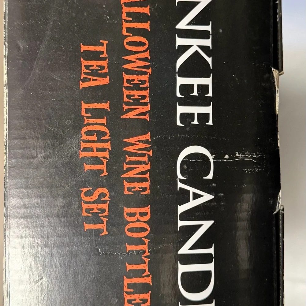 Yankee Candle Graveyard Last Call Halloween Wine Bottle Tea Light Set